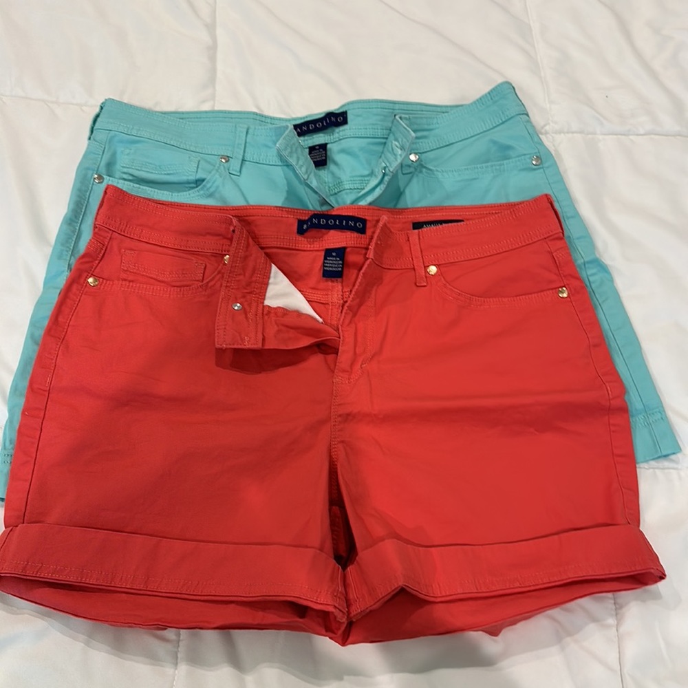 Set of two shorts , Bandolino brand , Colors mint and Coral .